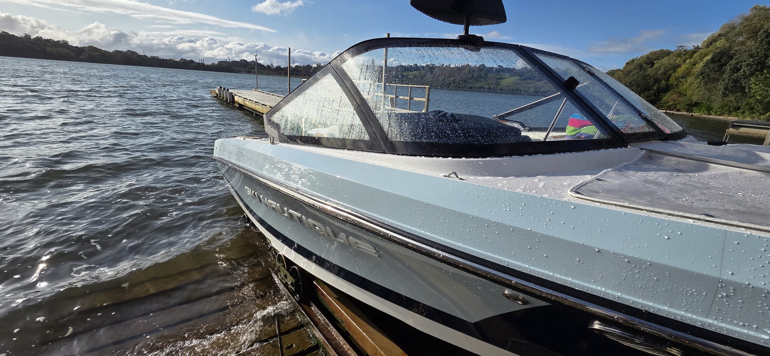 Ski Nautique 200 towboat
